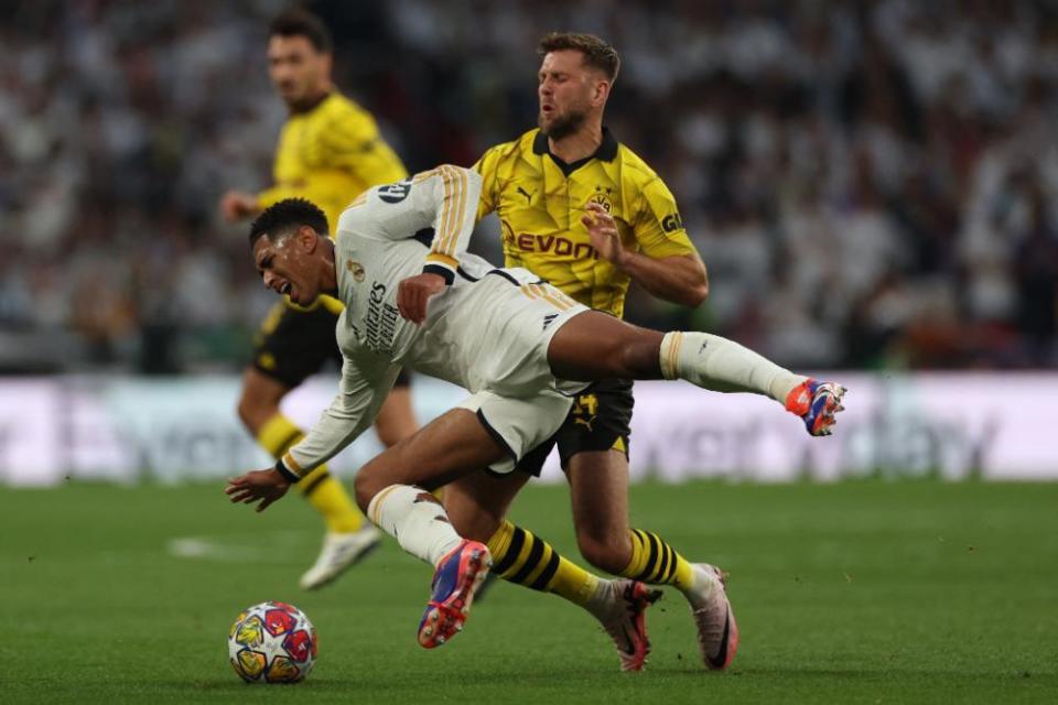 包含转折点！西汉姆复出首秀，德甲冲刺阶段攻防权衡，震撼外界，赛季目标并未改变的词条九游游戏网